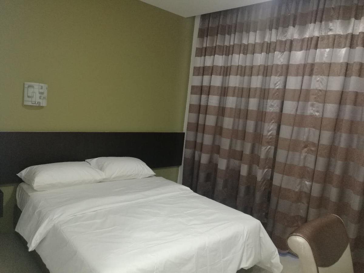 Comfort Inn Sibu Bagian luar foto