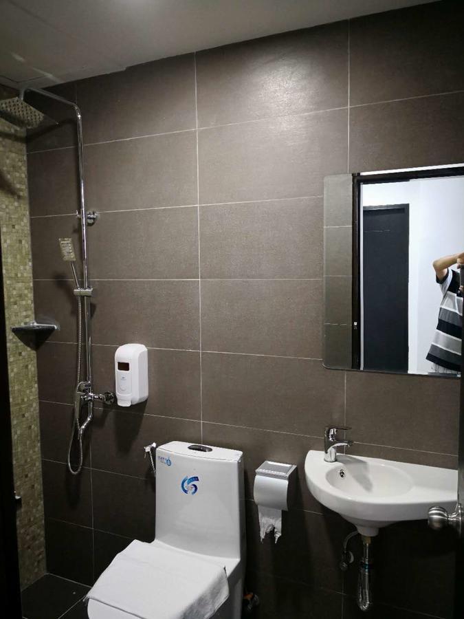 Comfort Inn Sibu Bagian luar foto