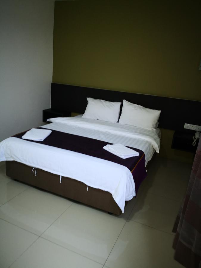 Comfort Inn Sibu Bagian luar foto