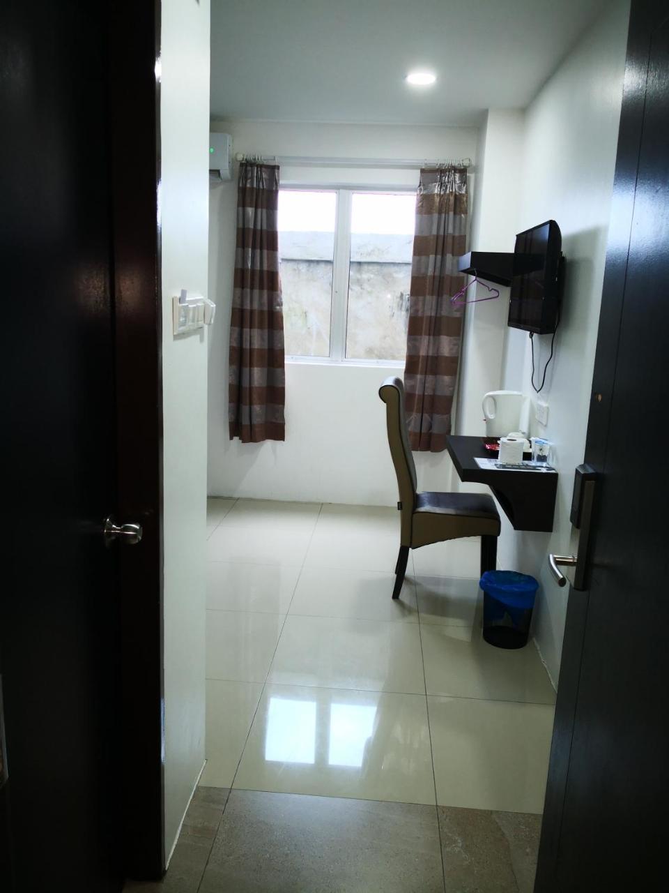 Comfort Inn Sibu Bagian luar foto
