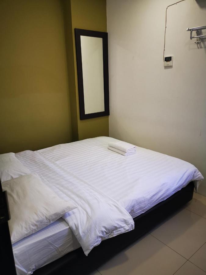 Comfort Inn Sibu Bagian luar foto